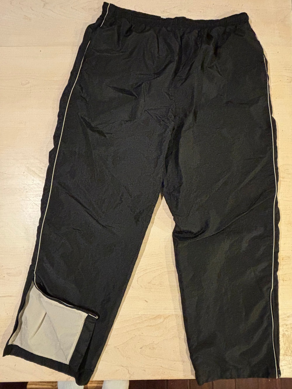 Y2k East West Black Elastic-Waist Jogger Pants